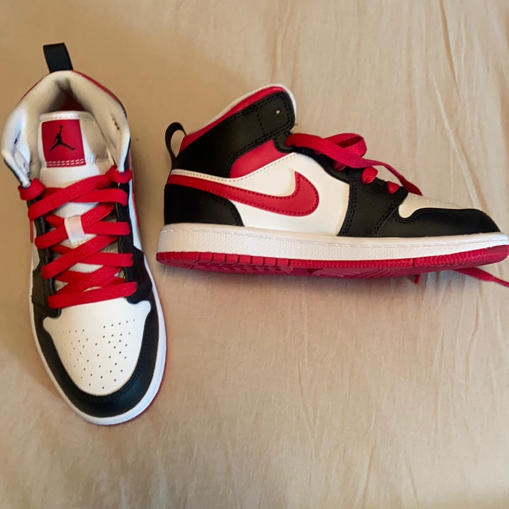 Jordan AJ 1 Mid - Boys 13.5